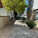 Linden 002 - Adults Only *