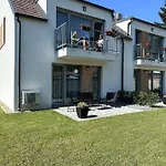 Linden 002 - Adults Only Apartment *