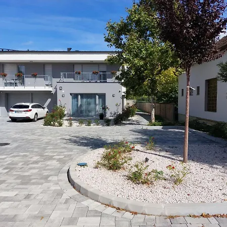 Apartment Linden 002 - Adults Only
