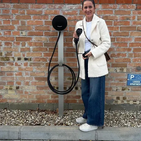 Linden 002 - Adults Only Lejlighed